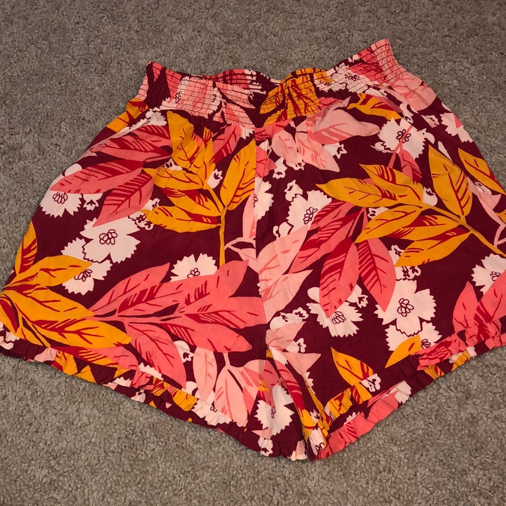 NEW WITH TAGS LOFT SHORTS